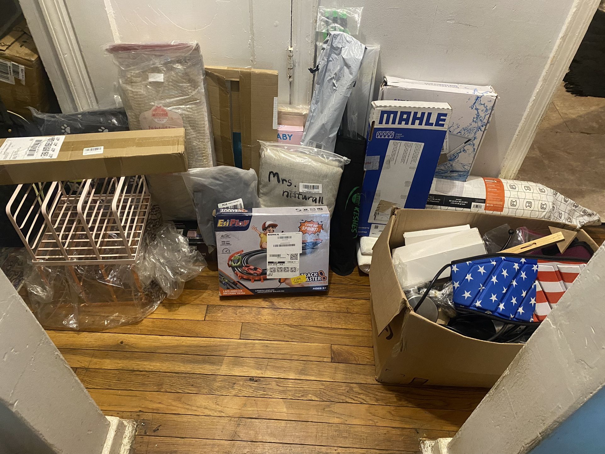 Amazon Goodie Lot