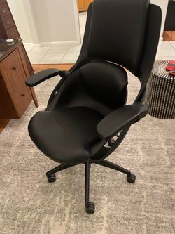 All33 BackStrong C1 office chair