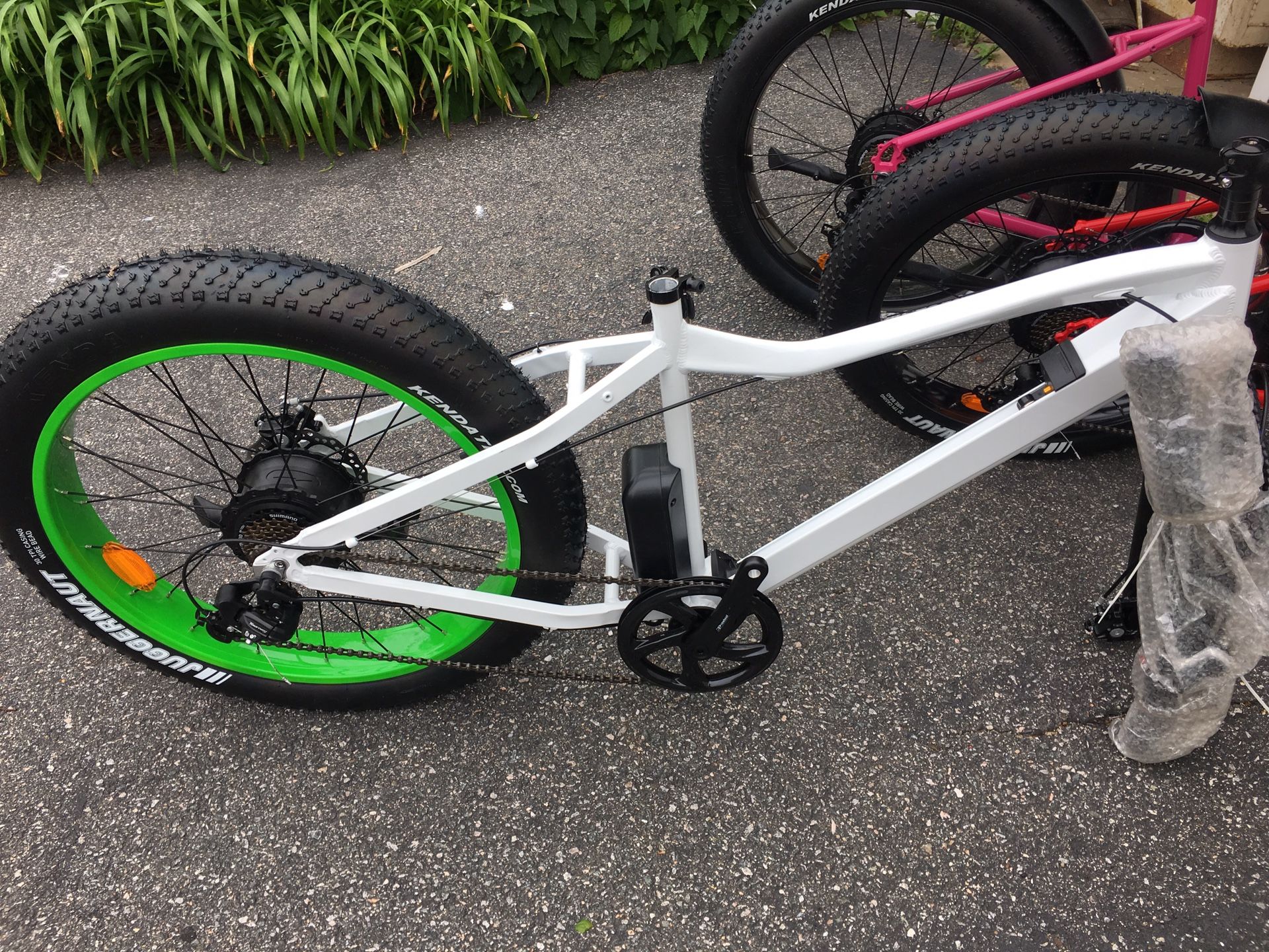New White Fat Tire Electric Bicycle