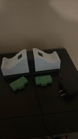 Rechargeable controller battery stand