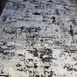 Gertmenian "Solaris" Area Rug (7'10" x 10')