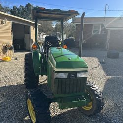 John Deere Tractor 