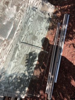 Free glass shower doors