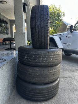 Hankook Tires 255/60R19