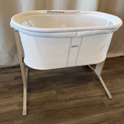 BabyBjorn Ivory Baby Cradle Compact Rocking Low Height Mesh Fabric