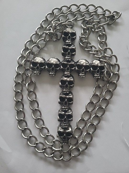large skull cross crucifix pendant Gothic Silver Tone Junk Drawer Find 28"chain
