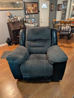 Oversized recliners