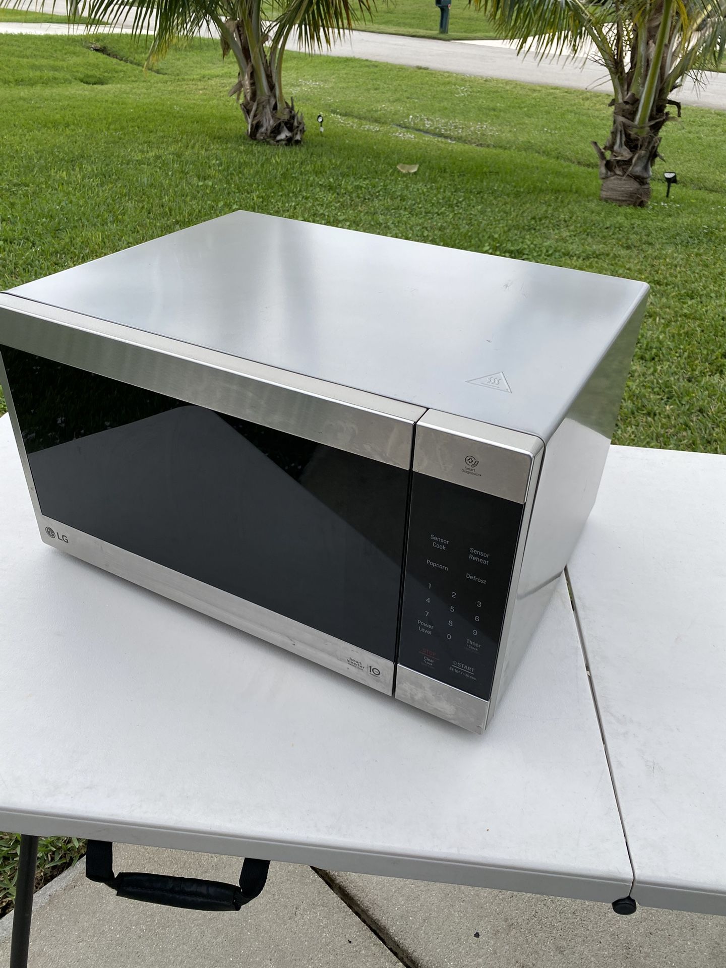 LG Microwave 