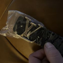 Louie Vuitton belt 