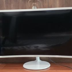 Samsung 32" Curved Monitor 