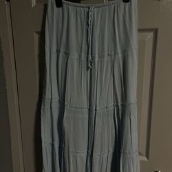 no boundaries size medium baby blue flowy long skirt