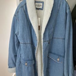 Denim jacket With Sherpa Style Lining 