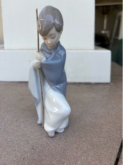 Vintage Lladro Nativity St. Joseph Retired Figurine #4672 Gloss Porcelain