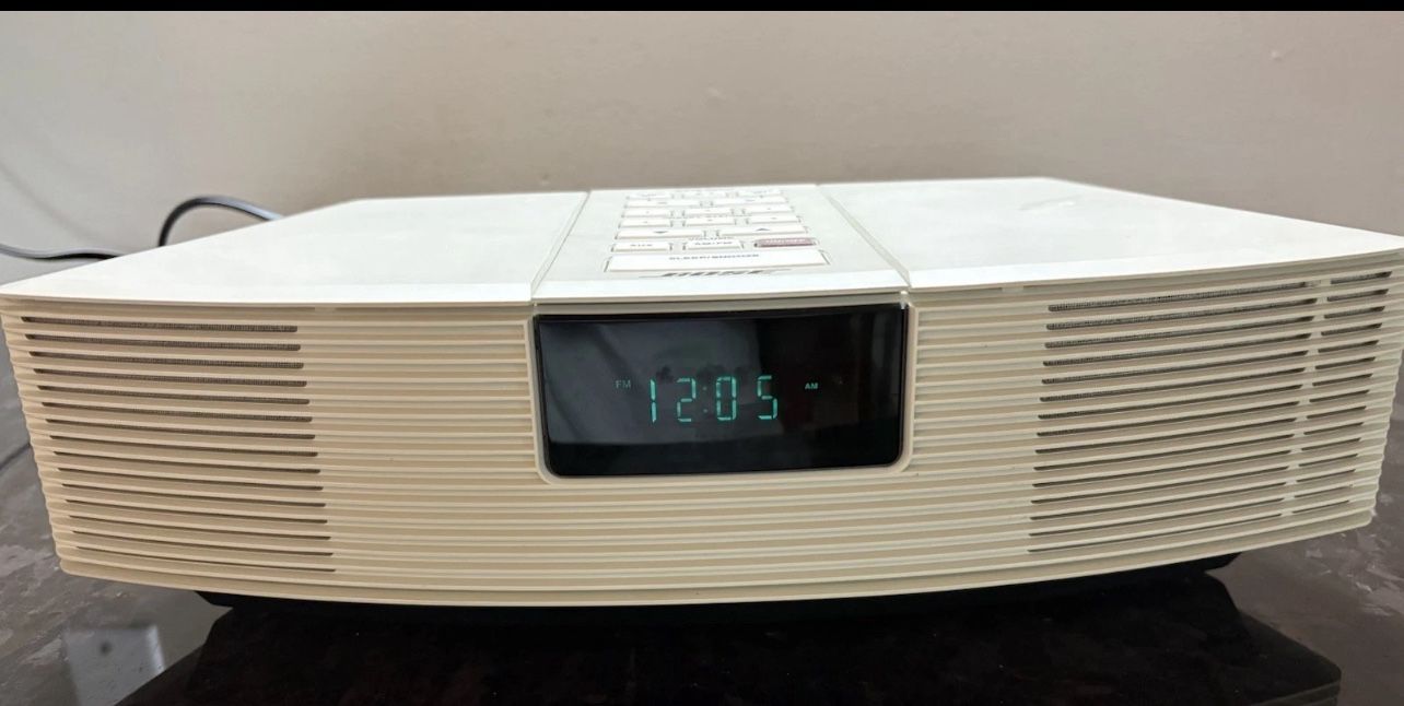 Bose Wave Radio Music System White AWR1-W1 AM/FM Alarm Clock