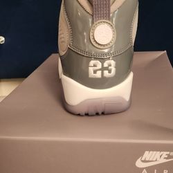 Cool GREY 9s