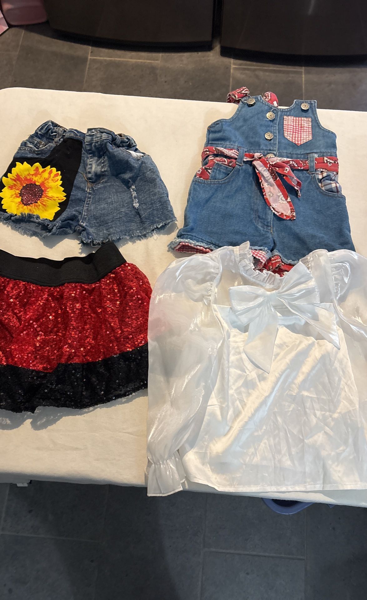 Girls Clothes