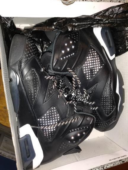 Size 9.5 black cat Jordan retro 6 9/10 condition serious buyers only please and thanks