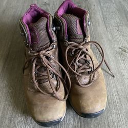 Women’s Hiking Boots 