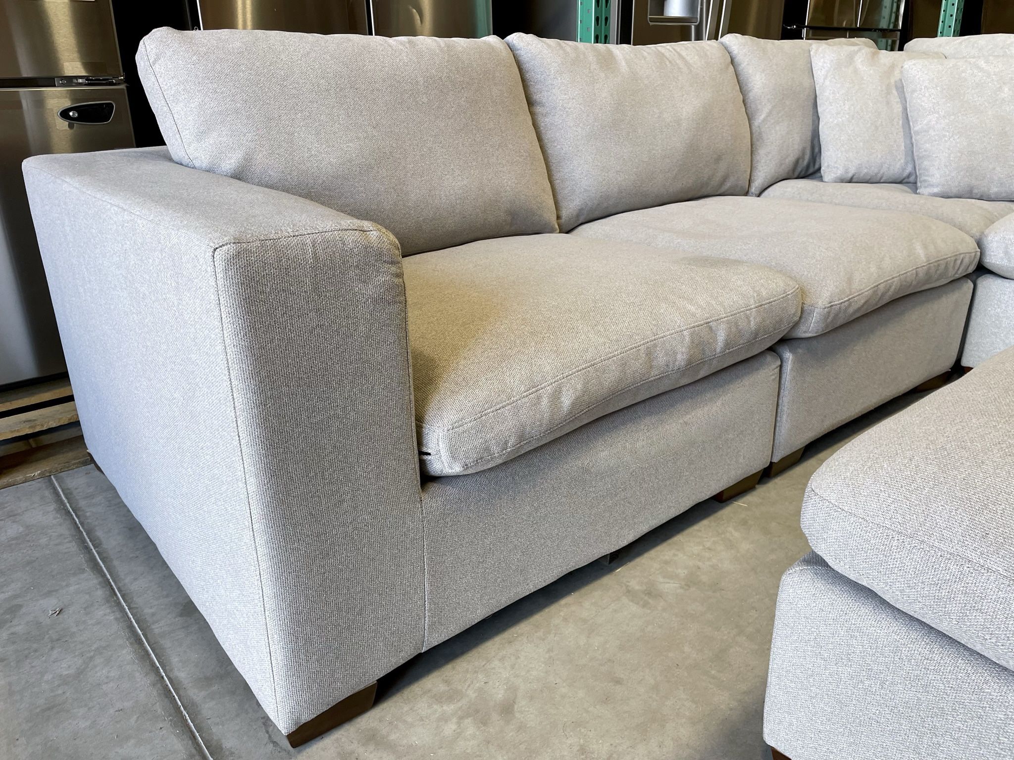 WAREHOUSE CLEARANCE Thomasville Lowell 6piece Fabric Modular