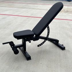New commercial use bench 1,500lb capacity  with adjustable back and seat, new in box 📦 $175