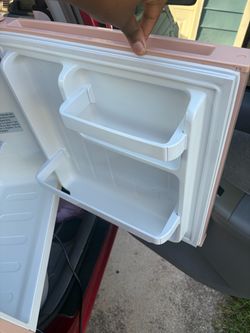 Frigidaire mini fridge