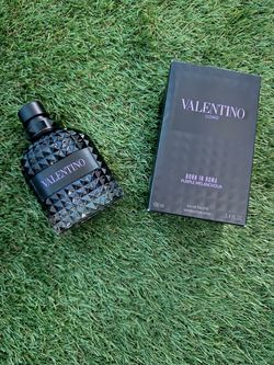 Valentino Uomo Born In Roma Purple Melancholia Eau de Toilette (100ml / 3.4 fl oz)