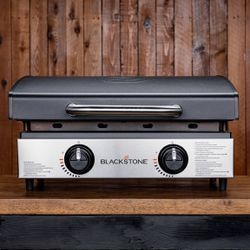 Blackstone 22” Tabletop Griddle w/ Hood – 2024 Model (New)