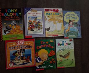 Lot of 7 Scholastic Children's Picture Books