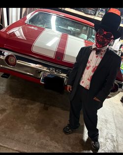 Scary magician Halloween costume