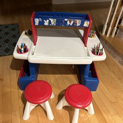 Kids Desk With 2 Stools