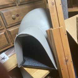 Dog/cat Igloo + Heaters