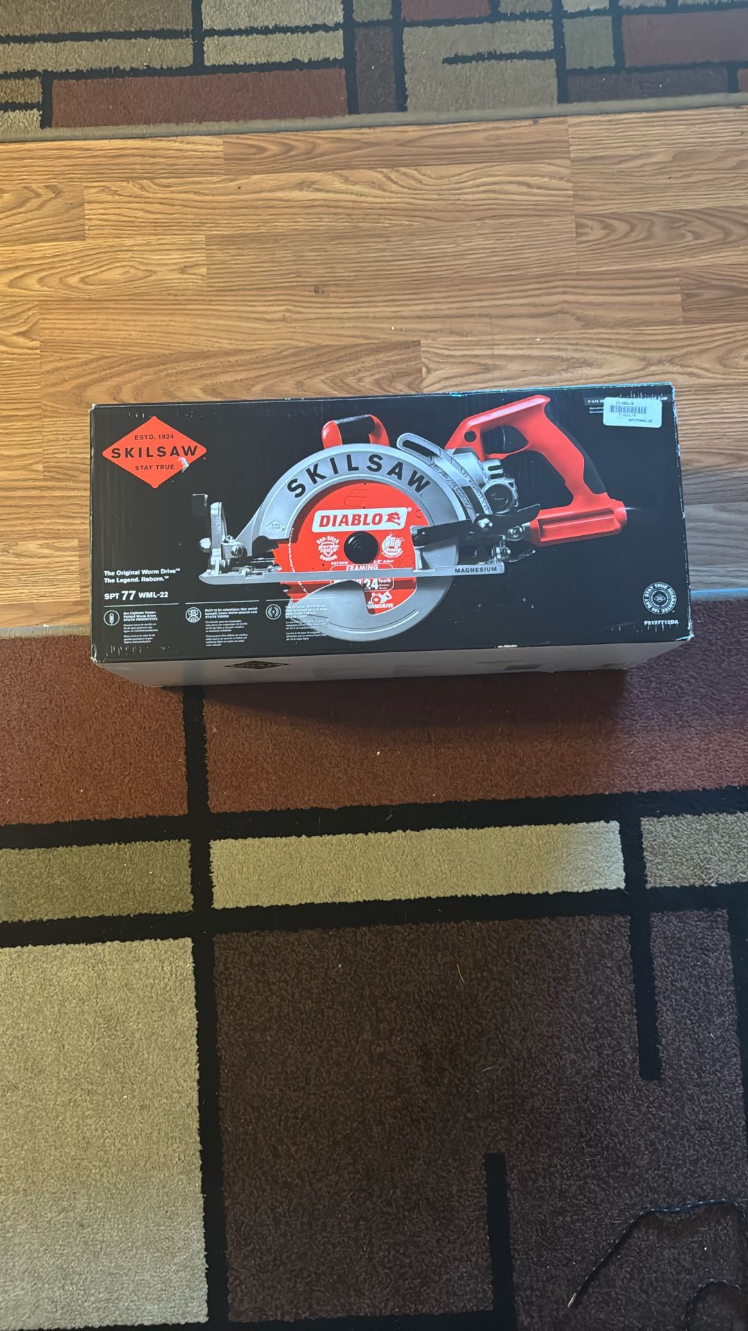 Skilsaw Magnesium Lightweight Worn Drive Circular Saw - 7 1/4in