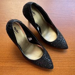 6.5 Mossimo High Heels