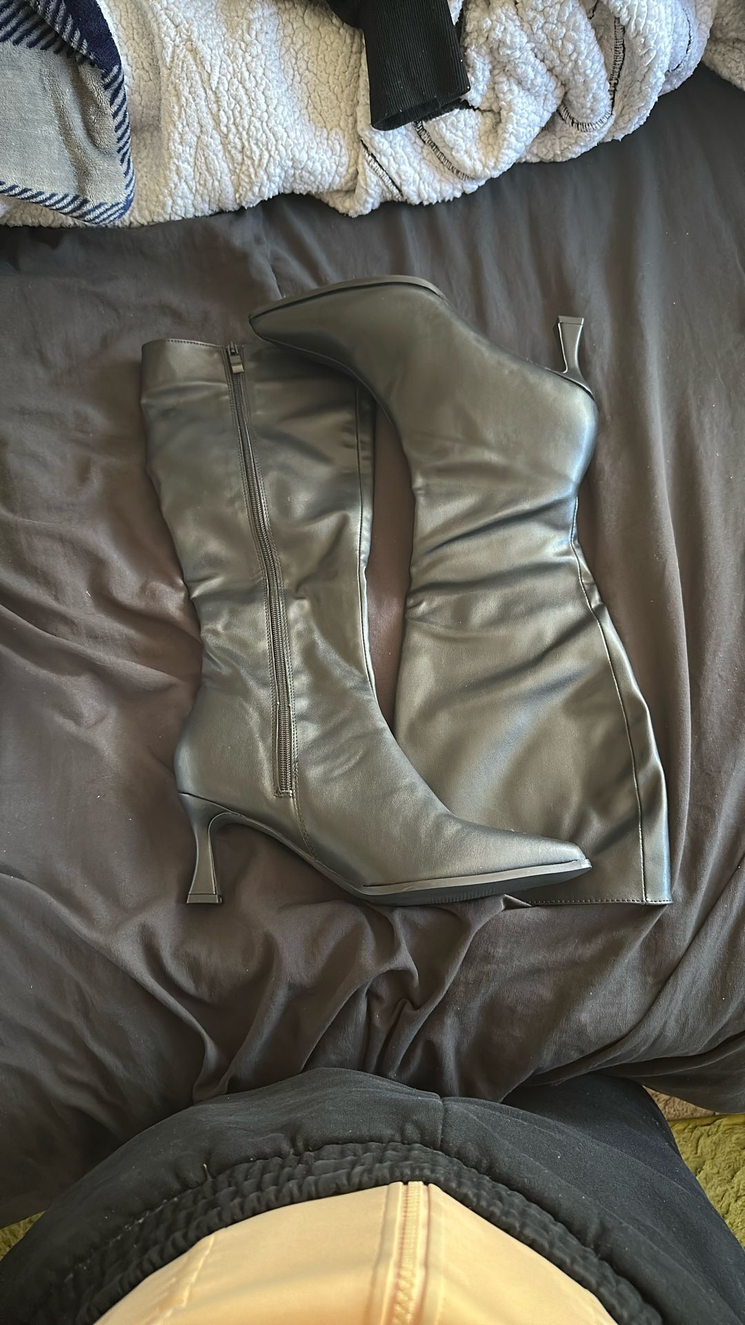 Brand New Knee High Black Kitten Heel Boots