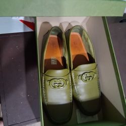 Gucci  Shoes Size 9