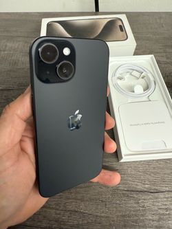 iPhone 15 plus unlocked for any carriers 128gb ( Liberado)