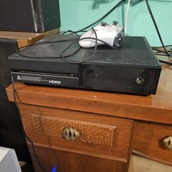 Original Xbox One Console with Controller