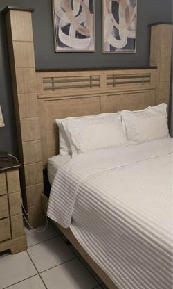 Queen size bedroom set