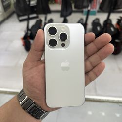 iPhone 15 Pro Unlocked 128GB! Finance For $50 Down Payment!!