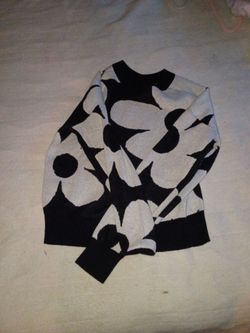 Black+white flower sweater, xs womens