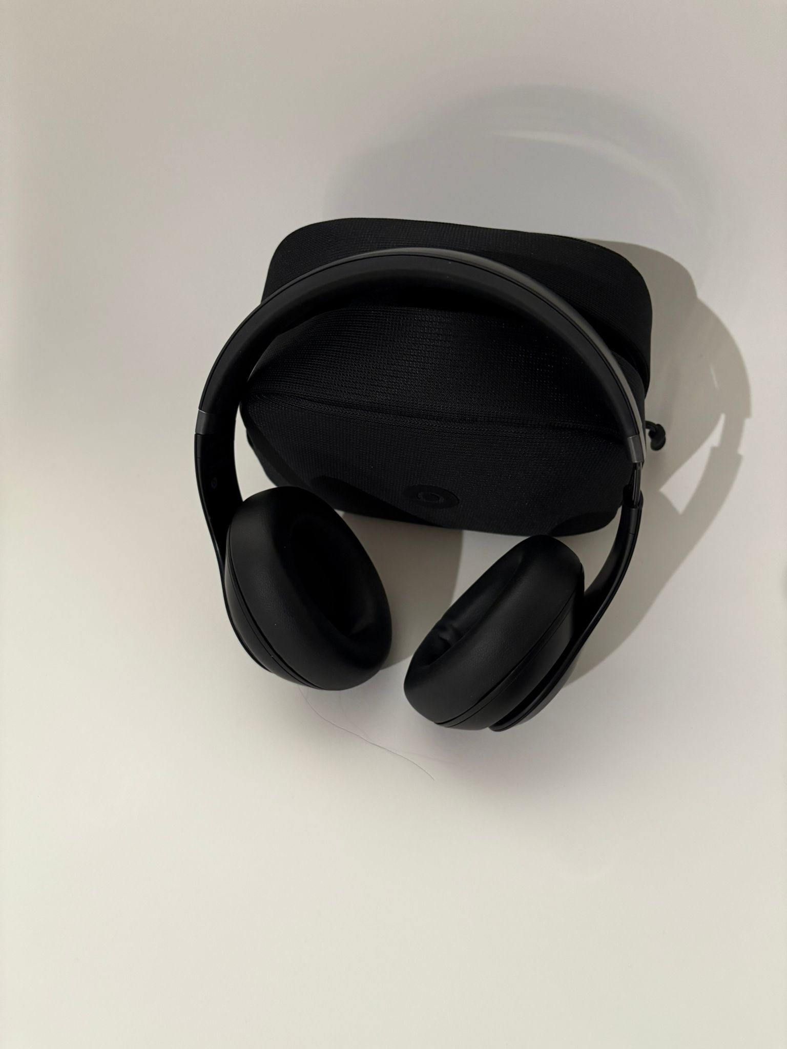 Black Beats Studio Pro