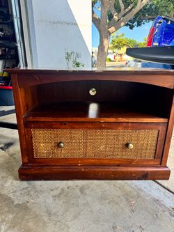 TV STAND