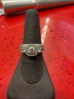 14KT White Gold Engagement Set W/ Round Diamond Center 46342-1