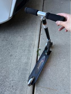 Kid’s scooter