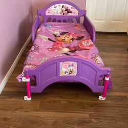 Minnie Mouse Toddler Bed