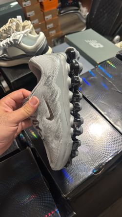 Men’s sneakers
