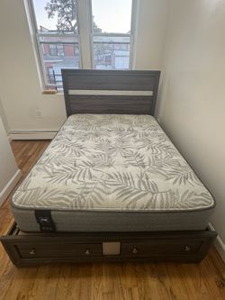 Full Size Bed Frame & Mattress