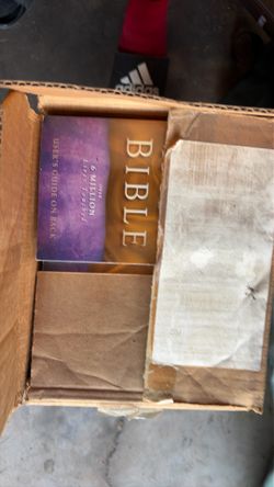 2 boxes of bibles free