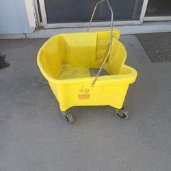 Xtra large Mop Bucket $ 20