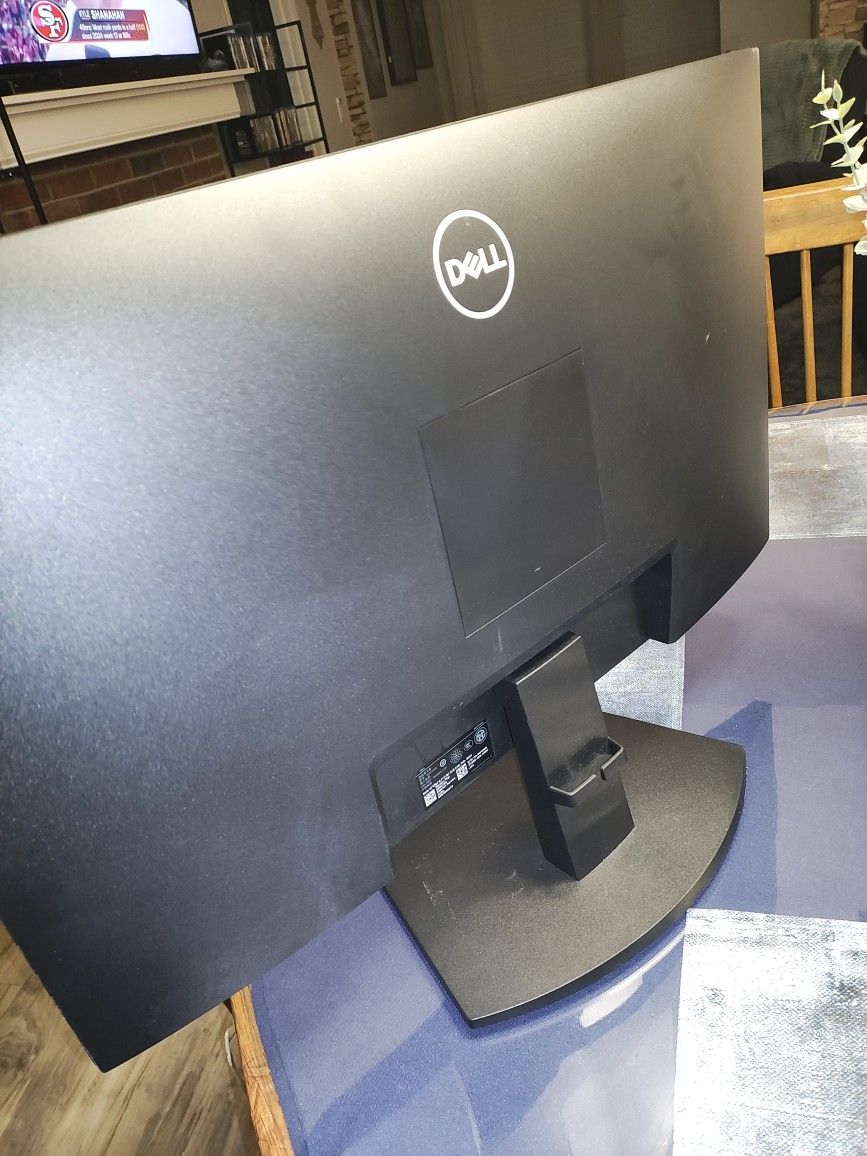 2 Dell Monitors, 27-inch. $80 FOR BOTH TOGETHER, VENMO PAYMENT, IF PICKED UP TODAY